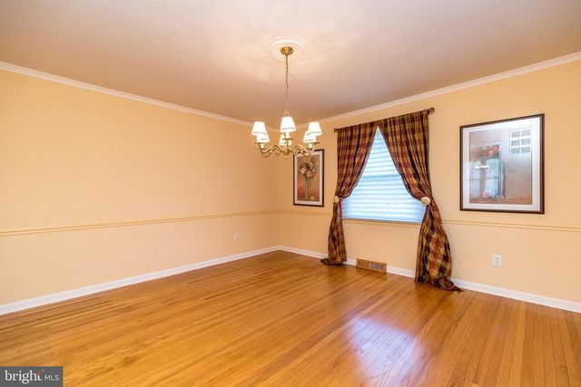 7 VERA LN, Conshohocken, PA 19428