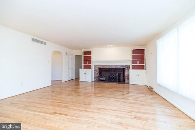 7 VERA LN, Conshohocken, PA 19428