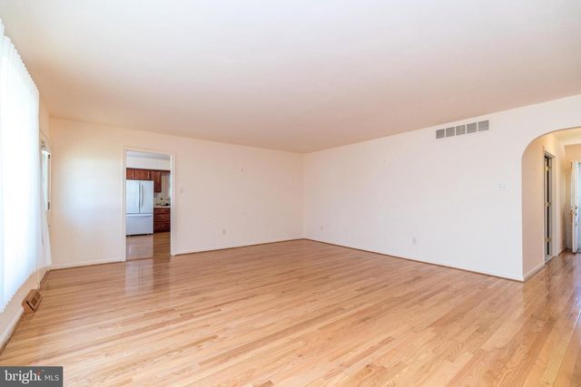 7 VERA LN, Conshohocken, PA 19428