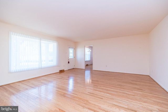 7 VERA LN, Conshohocken, PA 19428