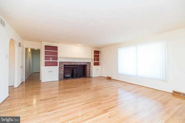 7 VERA LN, Conshohocken, PA 19428