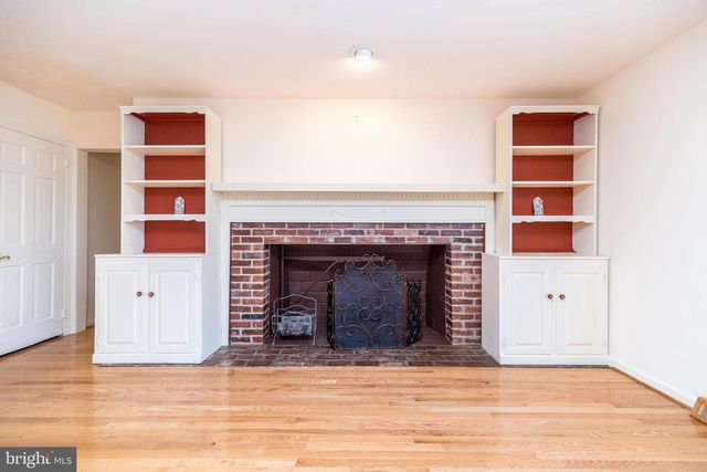 7 VERA LN, Conshohocken, PA 19428