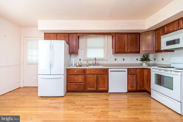 7 VERA LN, Conshohocken, PA 19428