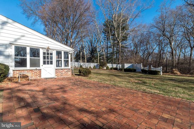 7 VERA LN, Conshohocken, PA 19428