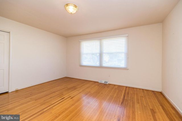 7 VERA LN, Conshohocken, PA 19428