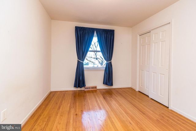 7 VERA LN, Conshohocken, PA 19428