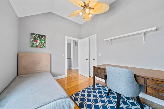 15 Bacon St 2, Waltham, MA 02451