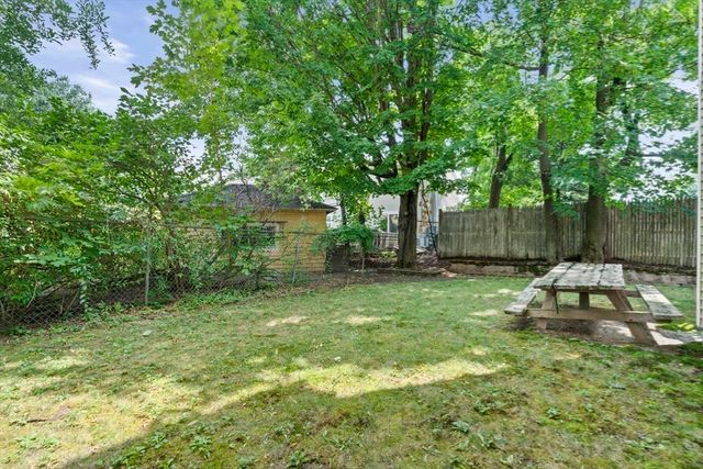 15 Bacon St 2, Waltham, MA 02451