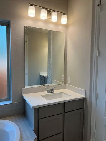 15830 Bird Of Paradise Drive, Conroe, TX 77302