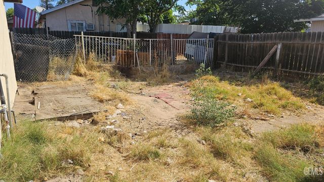 434 Francis Street, Bakersfield, CA 93308