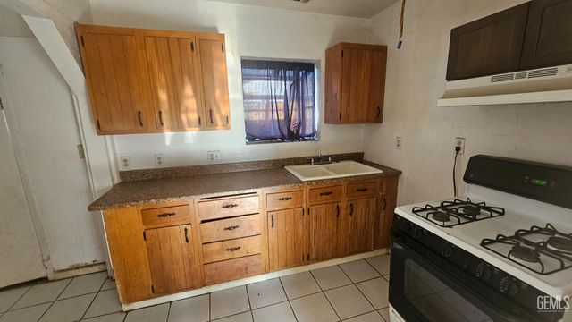 434 Francis Street, Bakersfield, CA 93308