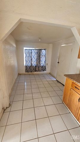 434 Francis Street, Bakersfield, CA 93308