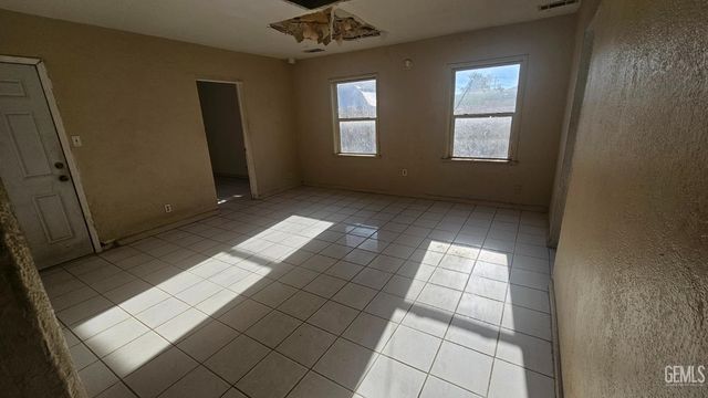 434 Francis Street, Bakersfield, CA 93308
