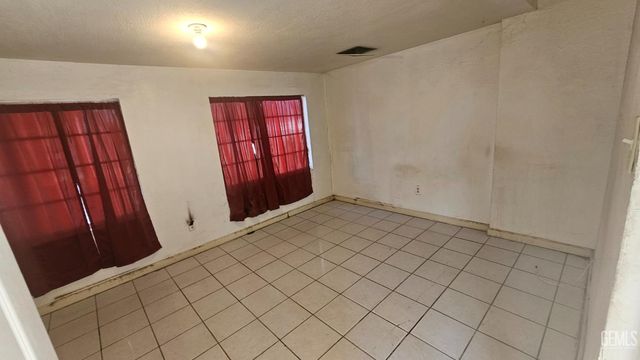 434 Francis Street, Bakersfield, CA 93308