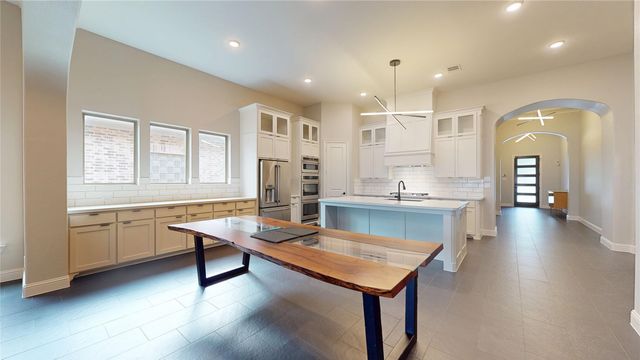 2829 Amesbury, The Colony, TX 75056