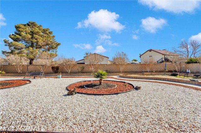 11679 Winterhawk Way, Apple Valley, CA 92308