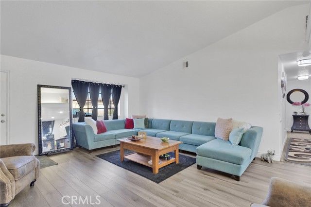 11679 Winterhawk Way, Apple Valley, CA 92308