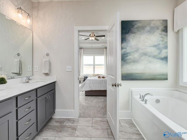 101 Berry Blossom Drive, Toney, AL 35773