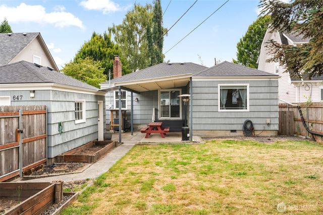647 23rd Avenue, Longview, WA 98632