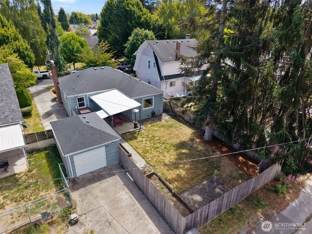 647 23rd Avenue, Longview, WA 98632