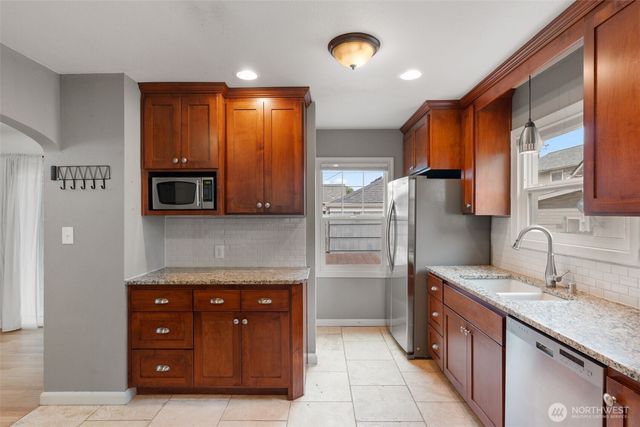 647 23rd Avenue, Longview, WA 98632