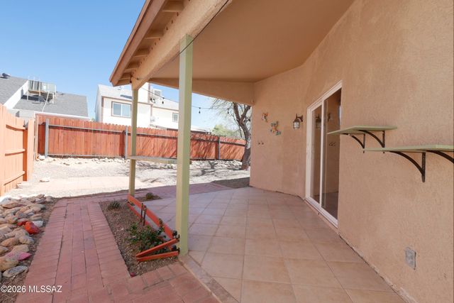 8612 N Siriga Way, Tucson, AZ 85742