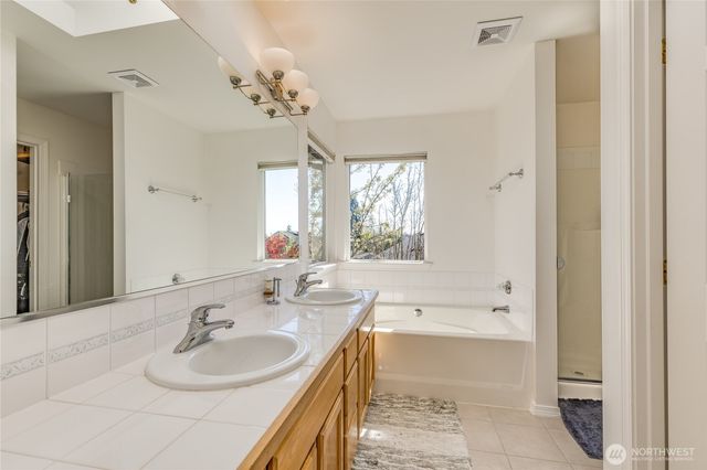 13013 SE 305th Court, Auburn, WA 98092