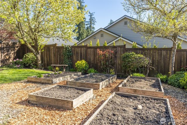 13013 SE 305th Court, Auburn, WA 98092