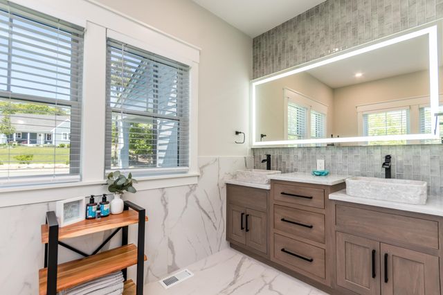 83 Sisters Circle, Yarmouth Port, MA 02675