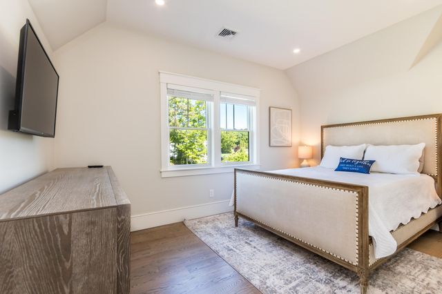 83 Sisters Circle, Yarmouth Port, MA 02675