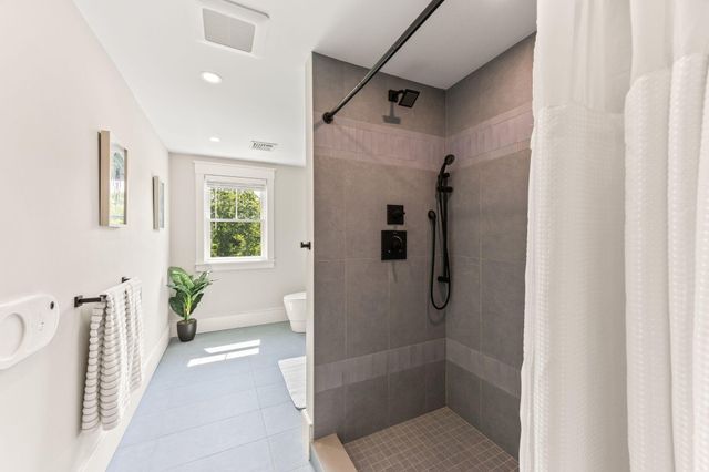 83 Sisters Circle, Yarmouth Port, MA 02675