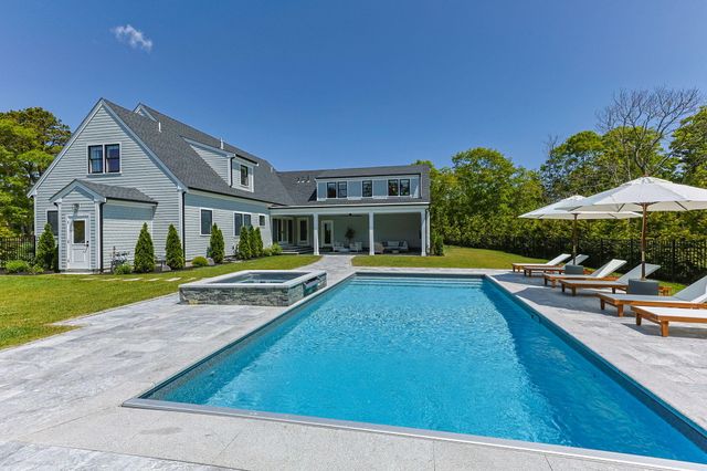 83 Sisters Circle, Yarmouth Port, MA 02675