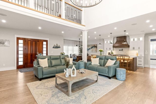 83 Sisters Circle, Yarmouth Port, MA 02675