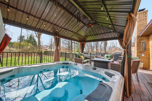 7293 Timbernoll Drive, West Chester, OH 45069