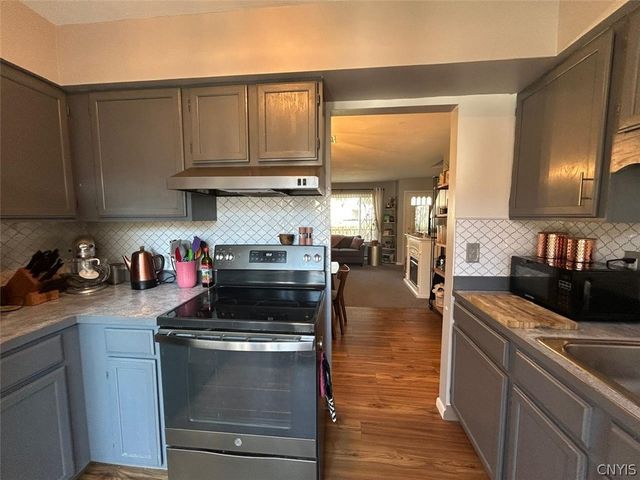 205 Natick Circle, Camillus, NY 13031
