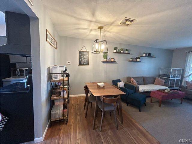 205 Natick Circle, Camillus, NY 13031