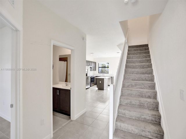 3436 W 111th Pl, Hialeah, FL 33018