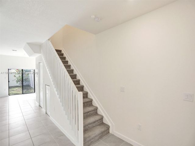 3436 W 111th Pl, Hialeah, FL 33018