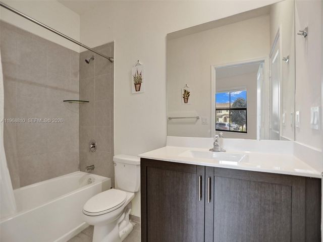 3436 W 111th Pl, Hialeah, FL 33018