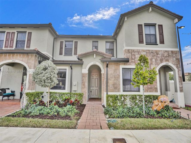 3436 W 111th Pl, Hialeah, FL 33018