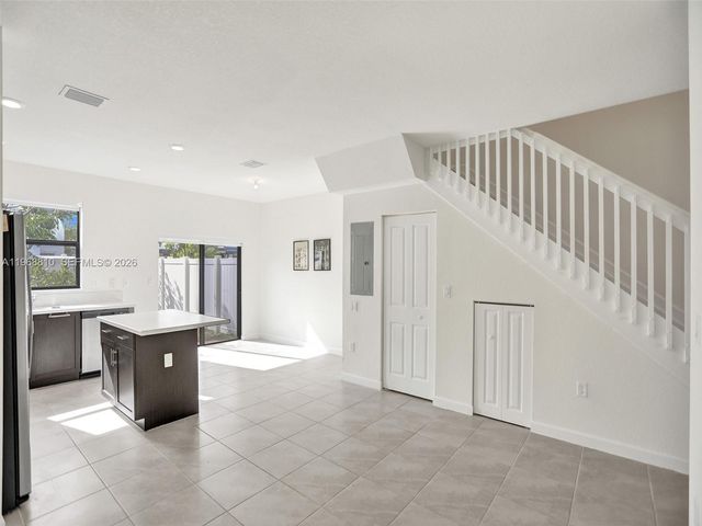 3436 W 111th Pl, Hialeah, FL 33018