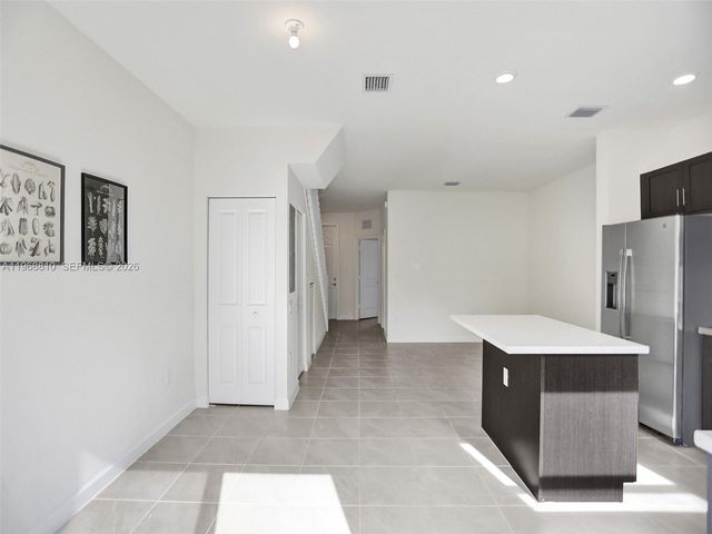 3436 W 111th Pl, Hialeah, FL 33018