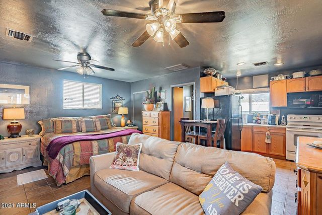 9416 N 3RD Avenue, Phoenix, AZ 85021