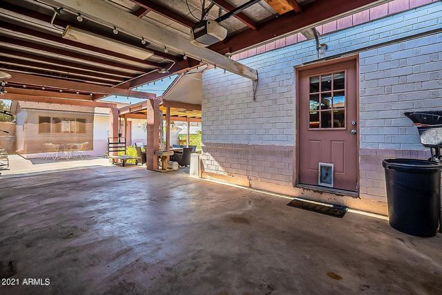 9416 N 3RD Avenue, Phoenix, AZ 85021