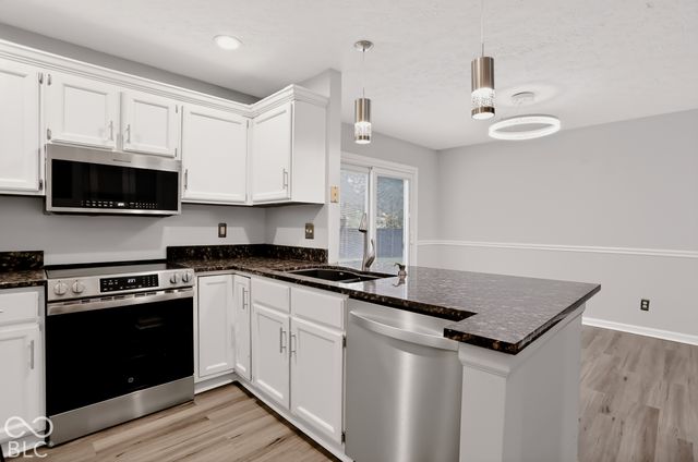 8584 Woodstone Court, Indianapolis, IN 46256