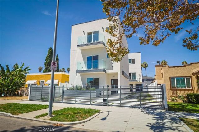 2821 Virginia A, Los Angeles, CA 90016