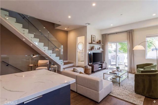 2821 Virginia A, Los Angeles, CA 90016