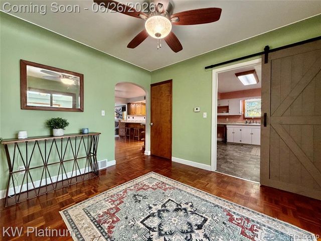 2930 W Water Street, Port Huron, MI 48060