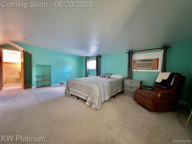 2930 W Water Street, Port Huron, MI 48060