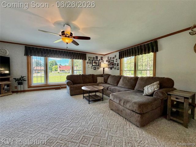 2930 W Water Street, Port Huron, MI 48060
